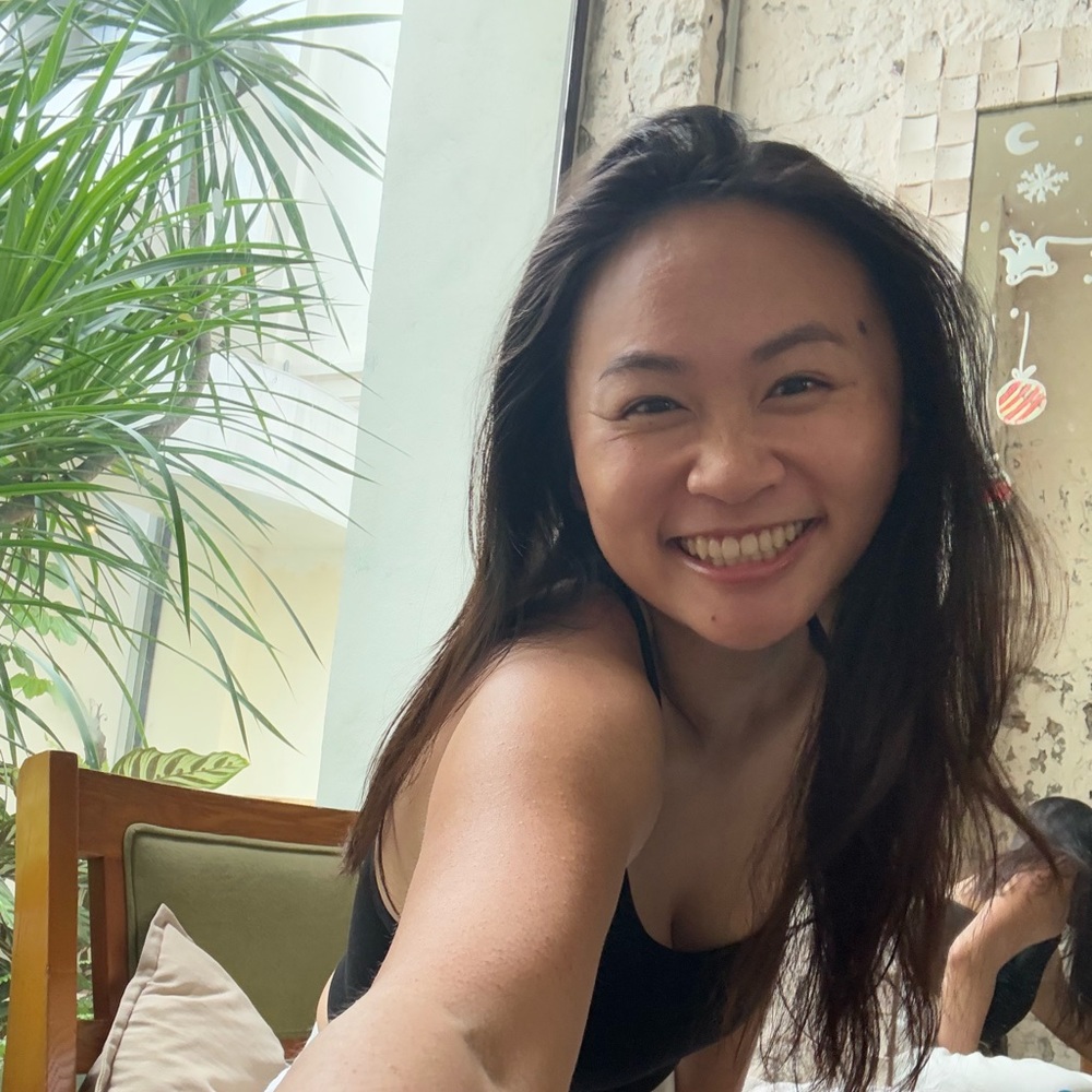 Meet your Posher, Claudia